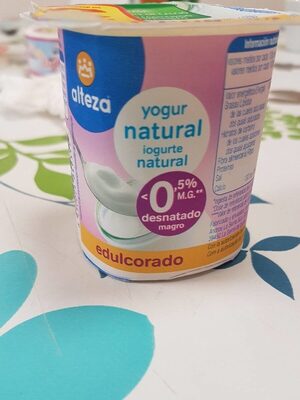 Yogur natural edulcorado alteza 0% front packaging