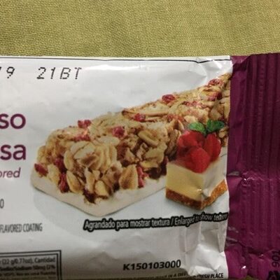 Barra de  arroz, trigo y avena sabor pay de queso y frambuesa con  base sabor vainilla