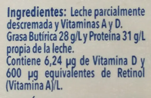 Leche de vaca clásica ingredients label
