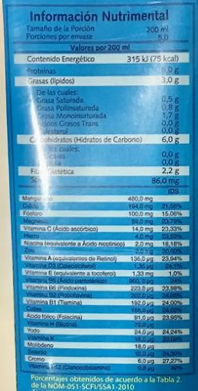 Alimento líquido de soya ultrapasteurizado sin azúcar nutrition facts table