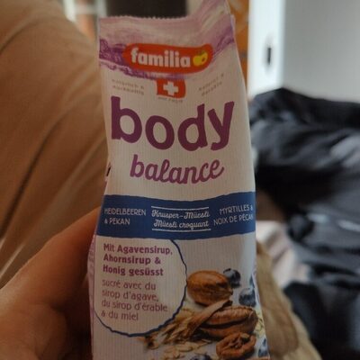 Body balance heidelbeeren & pecan knuspermüesli mit vollkorn und früchten