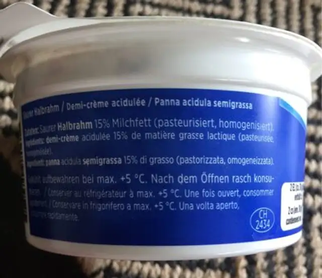 Demi-crème fraîche ingredients label