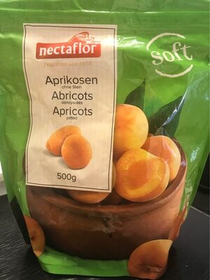 Abricots denoyautés