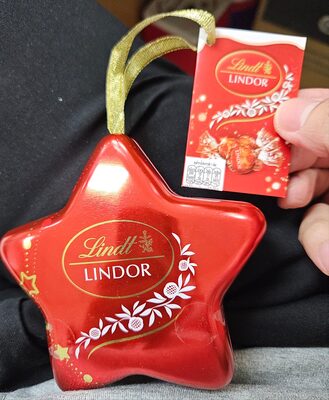 ลินด์ เอ็กซ์มาส ทรีดี สตาร์ ทิน (บอกโกแลตนมสอดไส้ทรัฟเฟิล)