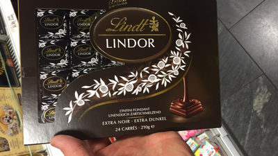 Dark Swiss chocolate with a smooth melting filling