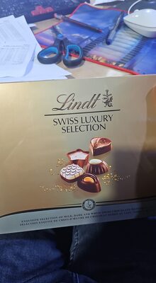lindt swiss luxury coffret 195g front packaging