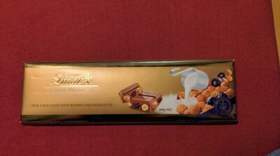 Milk chocolate with raisins and hazelnuts