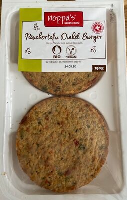 Burger de tofu fumé avec de l'épeautre