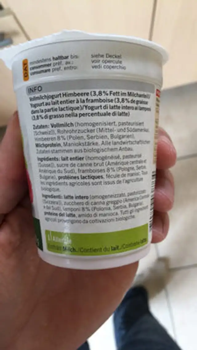 Yogourt au lait entier à la framboise bio ingredients label