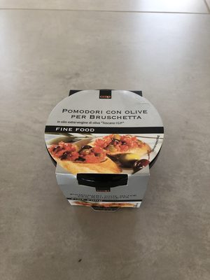 Pomodori con olive per Bruschetta