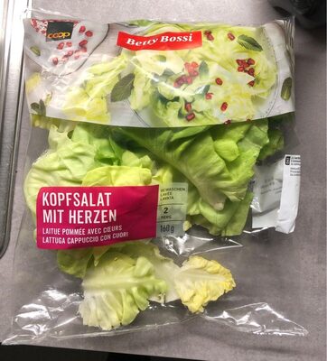 Laitue pommée avec coeurs - lavée