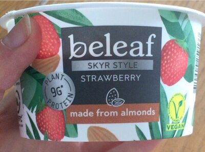 Strawberry skyr style