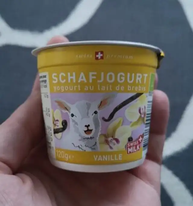 Schafjogurt front packaging