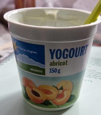 Yogourt abricot de la region