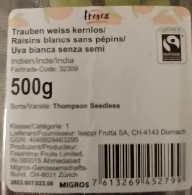 Peviani white seedless grapes front packaging