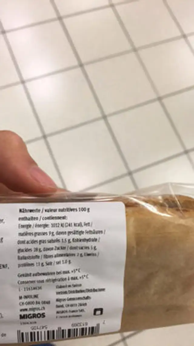 Special bread with egg and tartar sauce nutrition facts table
