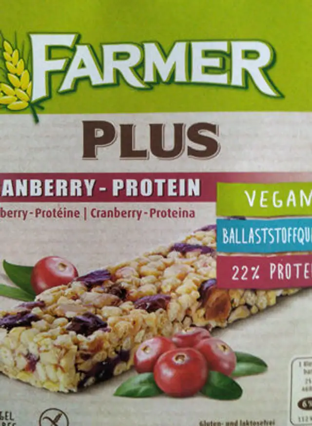 Farmer Plus Cranberry-Protein front packaging