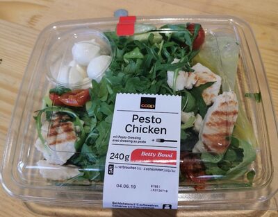 Club Salad, Mit Caesar-dressing front packaging