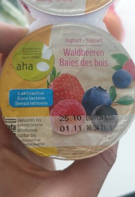 Yoghurt front packaging