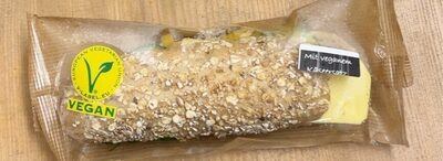 Sandwich mit veganem Käseersatz front packaging