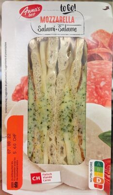 Sandwich mozzarella salami