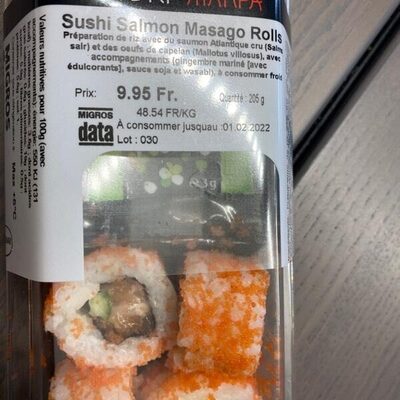 Sushi salmon masago rolls