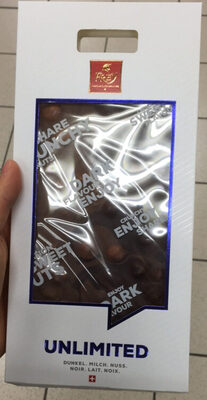 Chocolat noir et chocolat au lait avec noisettes, amandes et pistaches front packaging