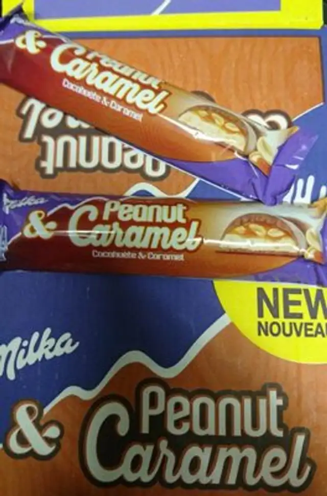 Milka Bar Peanut & Caramel 37 GR front packaging