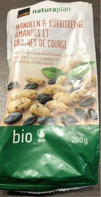 Amandes et graines ee courge