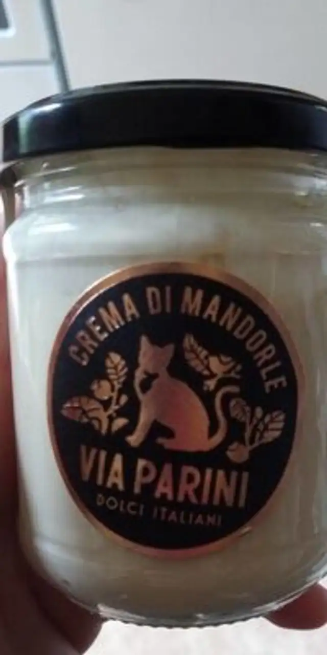 Créma di mandorle