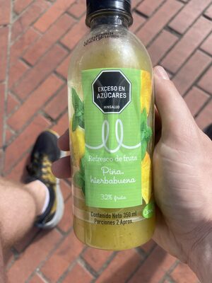 Refresco De Fruta, Piña Hierbabuena
