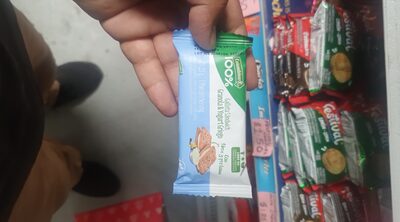 Granola and yogurt front packaging