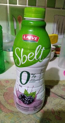 Yogurt descremado con mora