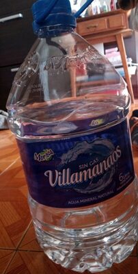 Agua mineral villamanaos front packaging