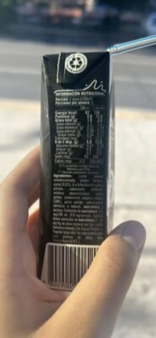 Leche Semidescremada Con Cacao nutrition facts table