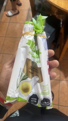 Palitos de masa de harina de trigo con aceite de oliva y romero front packaging