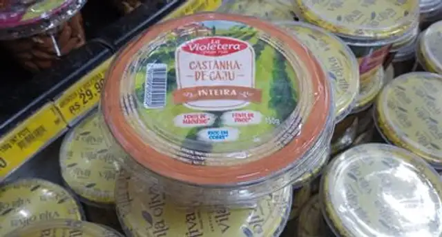 Castanha de Caju Inteira La Violetera front packaging