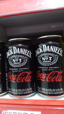 Tennessee whiskey mixed with Coca Cola