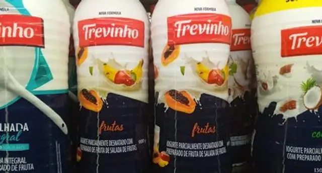 Yogurte Trevinho Frutas front packaging
