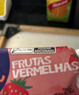 Sorvete frutas vermelhas