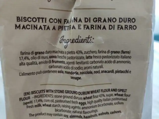 Fattincasa di leo con farro ingredients label