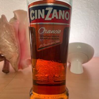 Cinzano Orancio front packaging