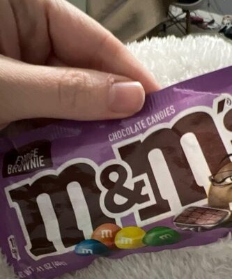 Fudge brownie m&m front packaging
