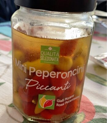 Mini Peperoncini Piccanti front packaging