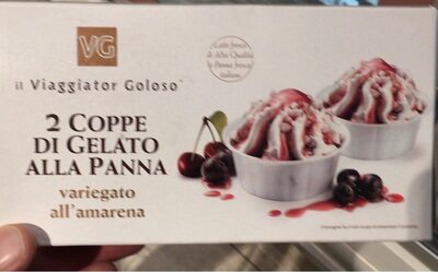 Coppa di gelato alla panna variegato all’amarena