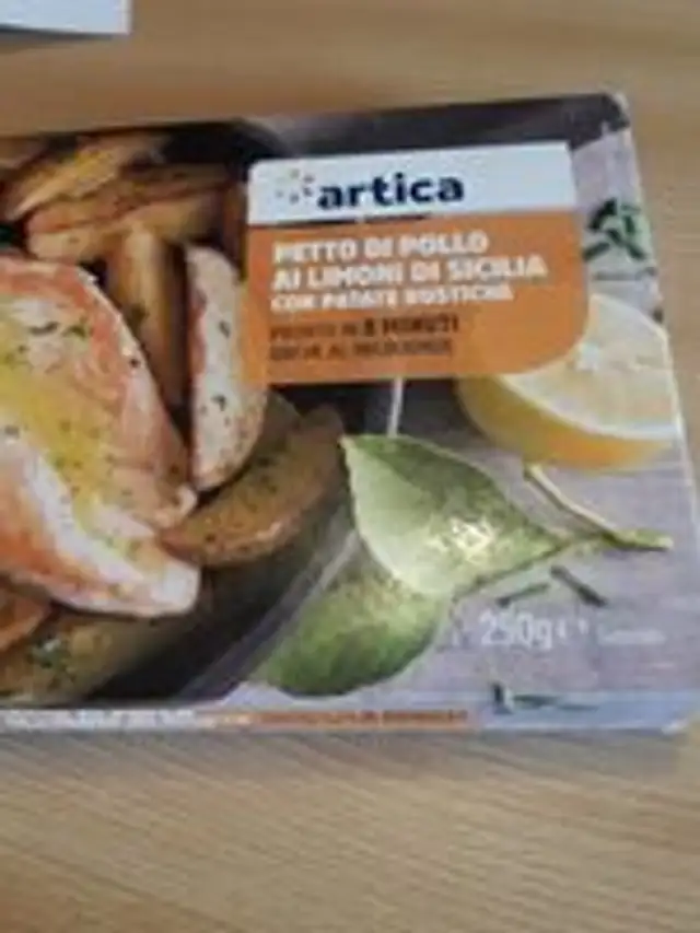 Petto di pollo al limone con patate rustiche