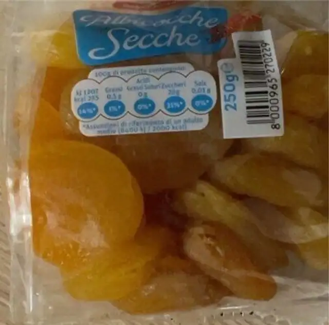 Albicocche secche front packaging