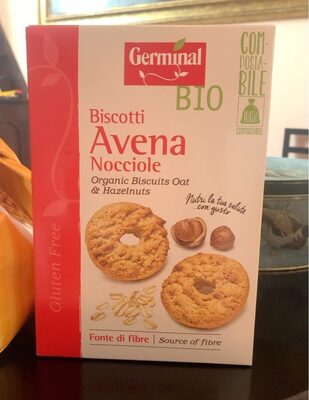 Biscotti avena nocciole organic buscuits oat & hazenlnuts front packaging