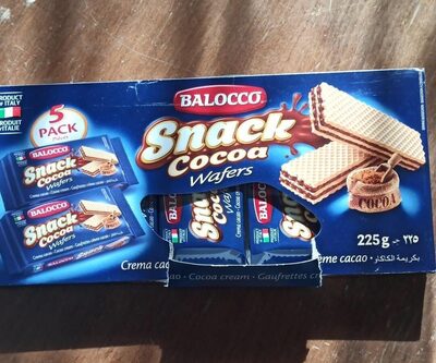 Snack cocoa wafers front packaging