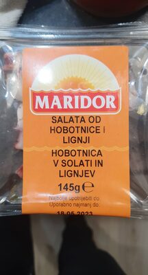 Hobotnica v solati lignjev